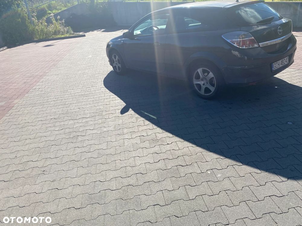 Opel Astra III GTC 1.6 Sport - 3