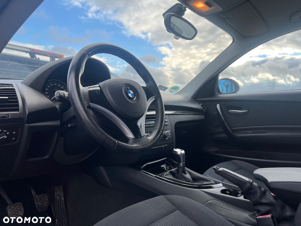 BMW Seria 1 118i - 6