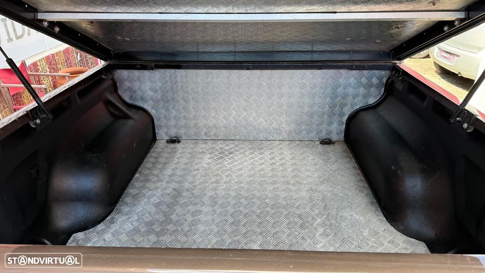 VW Amarok 2.0 TDi CD Extra CM 4Motion - 16