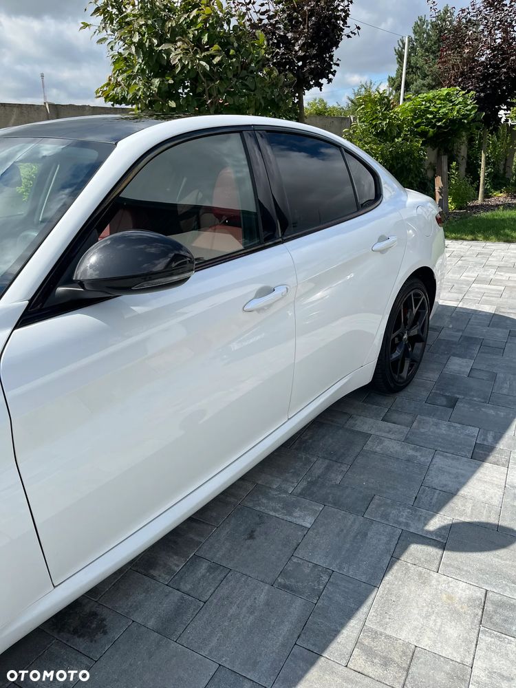 Alfa Romeo Giulia 2.0 Turbo TI Q4 - 13