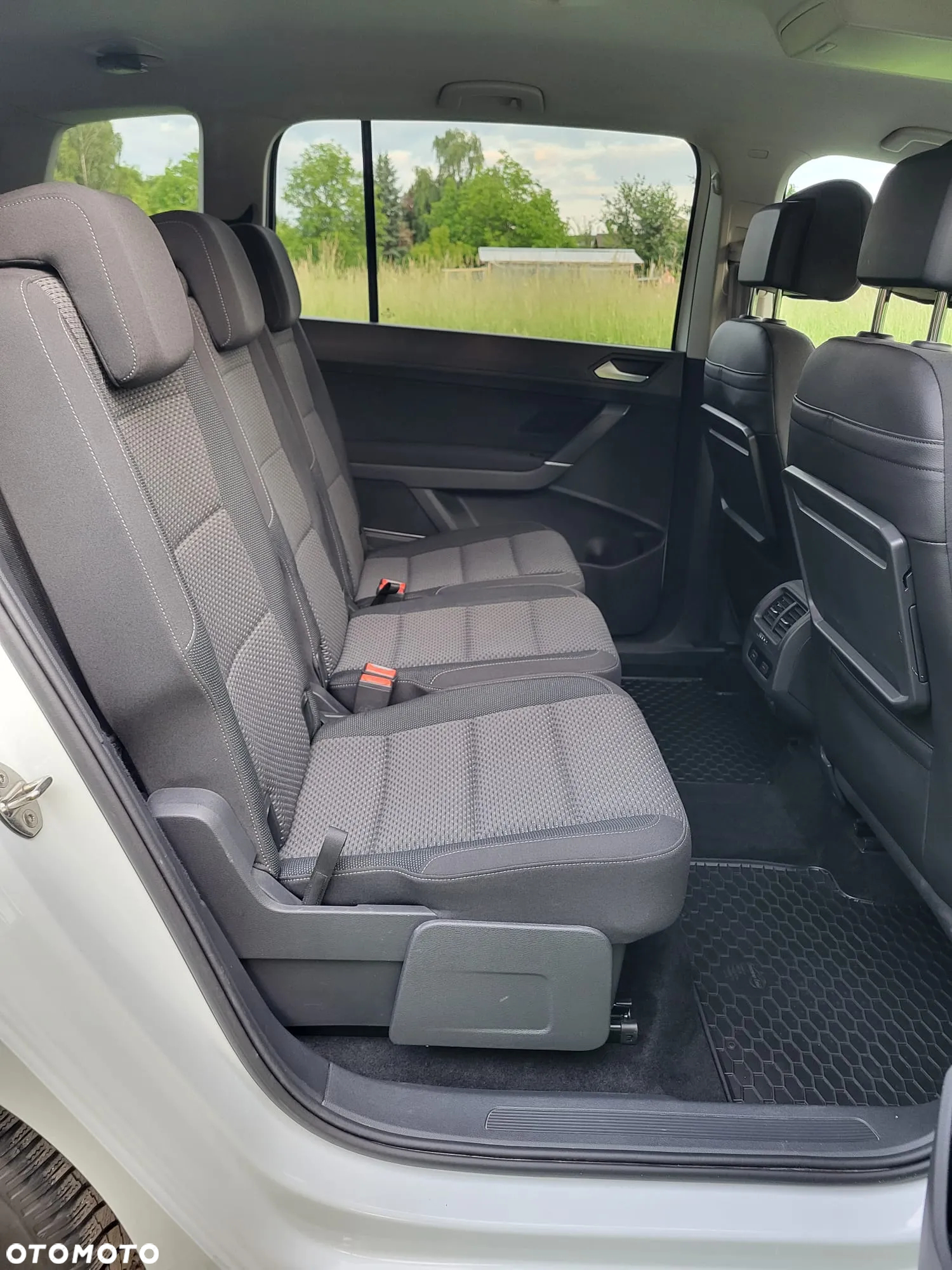 Volkswagen Touran 2.0 TDI BMT SCR Comfortline - 13