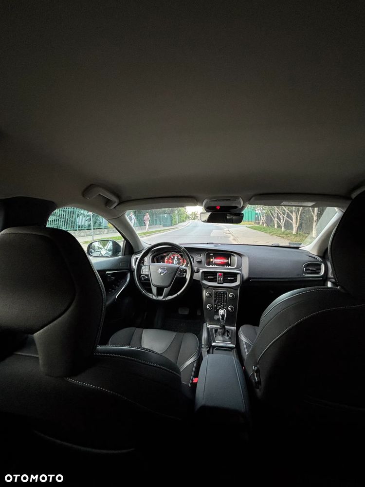 Volvo V40 D3 Geartronic Summum - 30