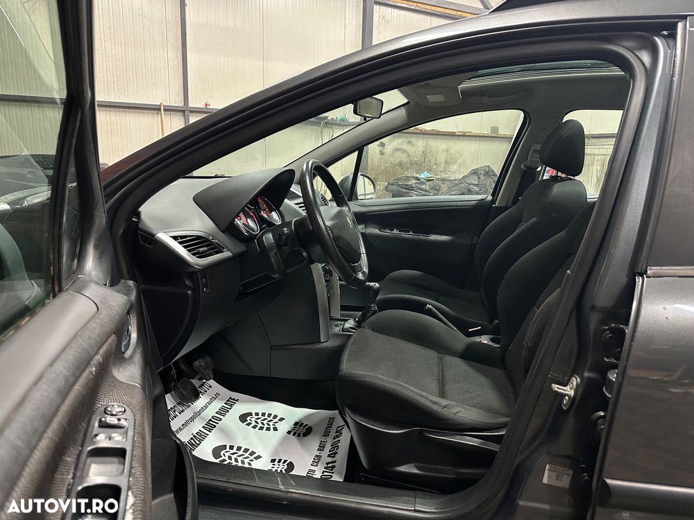 Peugeot 207 120 Premium - 8