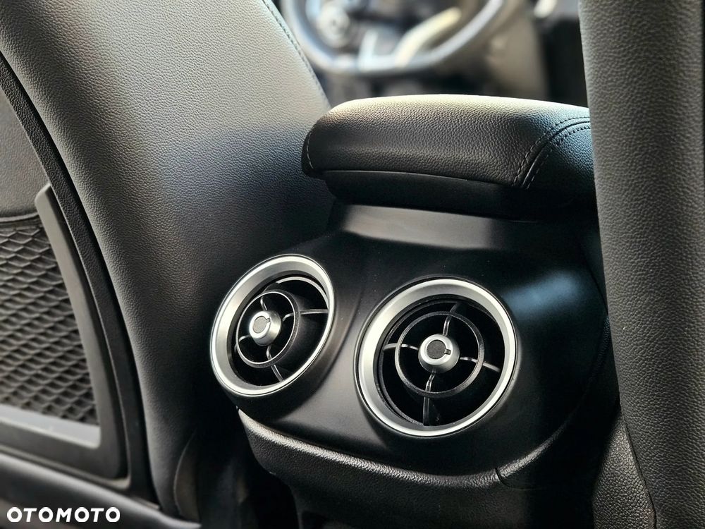 Alfa Romeo Stelvio 2.0 Turbo TI Q4 - 32