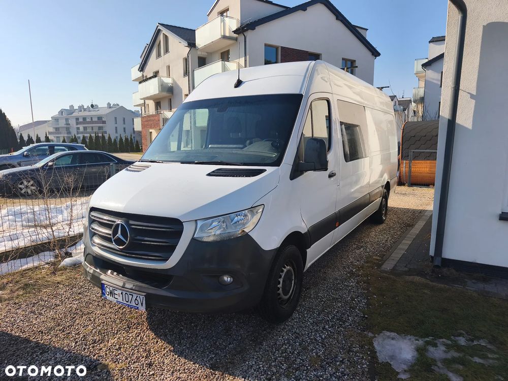 Mercedes-Benz Sprinter - 2