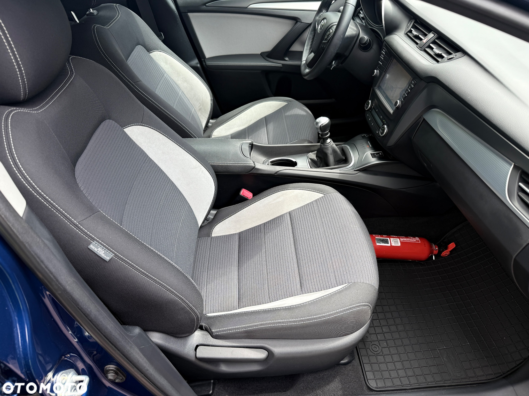 Toyota Avensis Touring Sports 1.8 Team Deutschland - 28