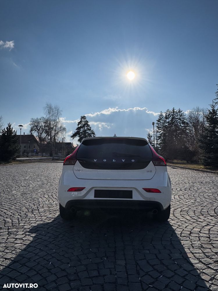 Volvo V40 D3 Aut. Momentum - 5