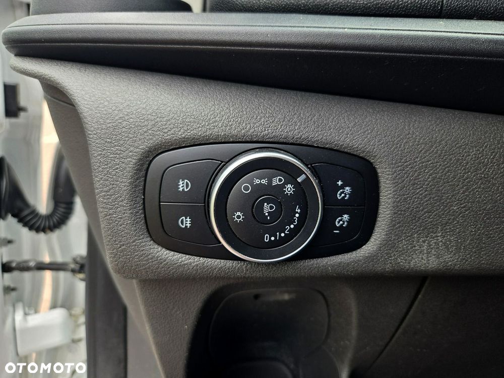 Ford Transit Custom - 14