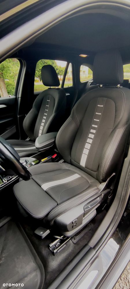 BMW X1 xDrive18d Sport Line - 6