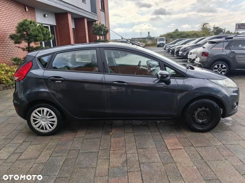 Ford Fiesta 1.4 TDCI Ambiente - 12