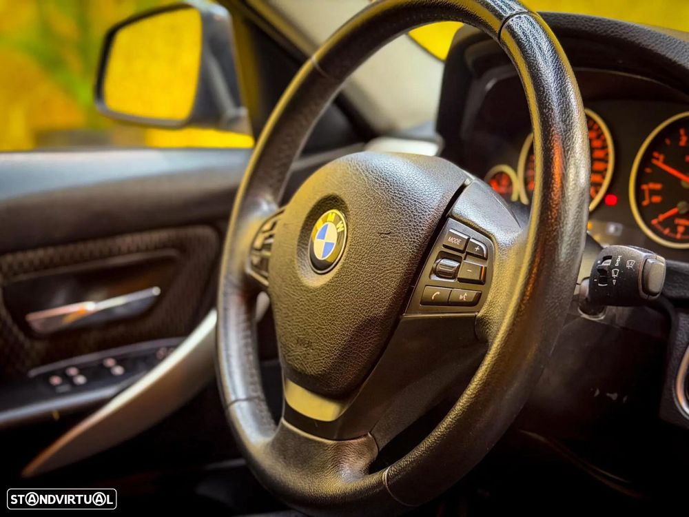 BMW 320 d - 14