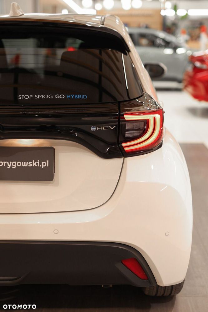 Toyota Yaris Hybrid 1.5 Style - 13