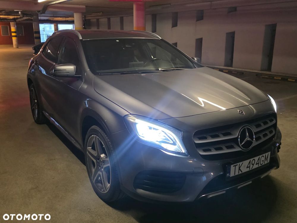Mercedes-Benz GLA 200 7G-DCT AMG Line - 36