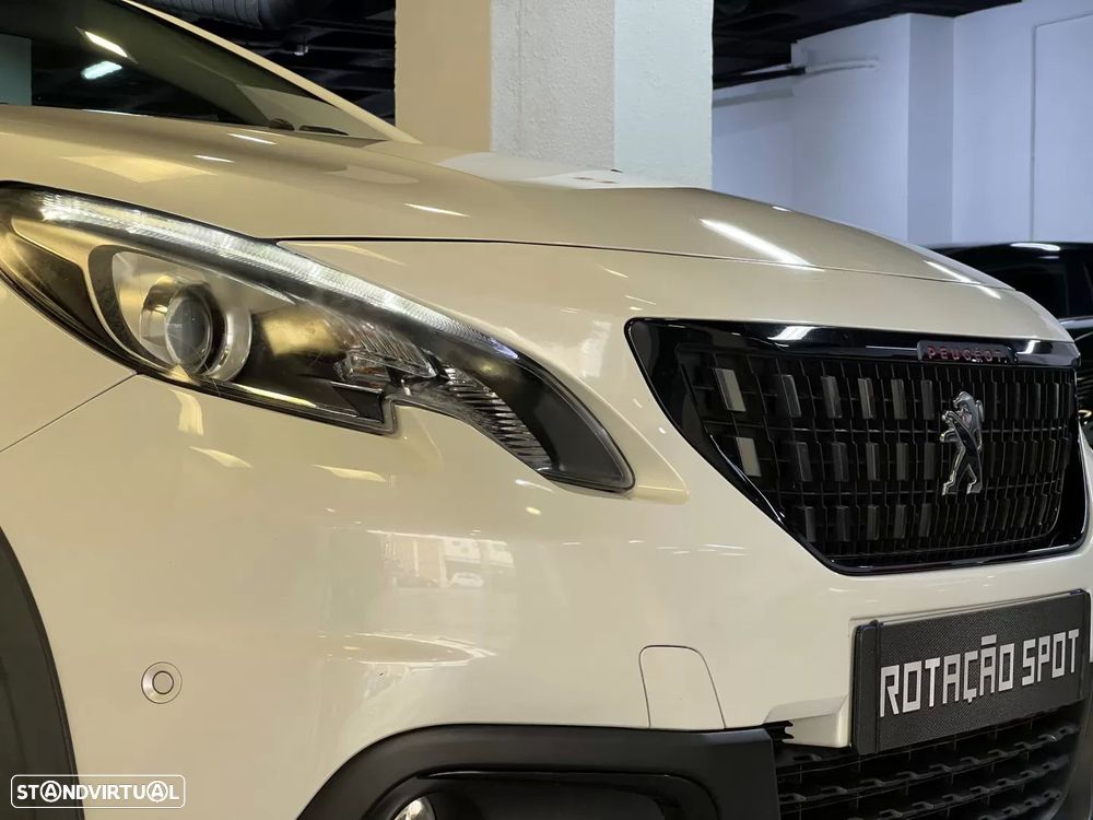 Peugeot 2008 1.2 PureTech GT Line - 28