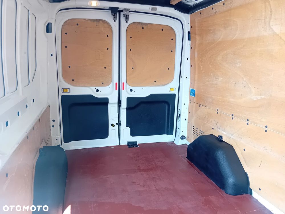 Ford Transit - 14