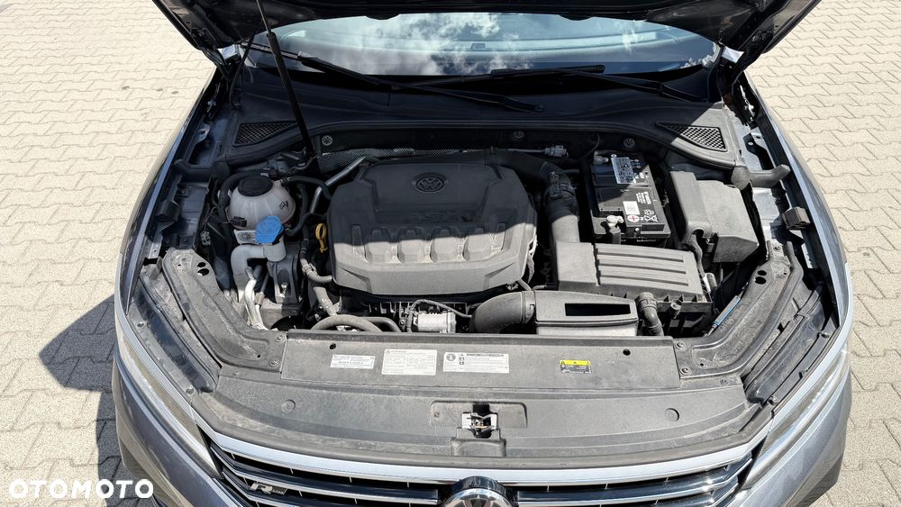 Volkswagen Passat - 35