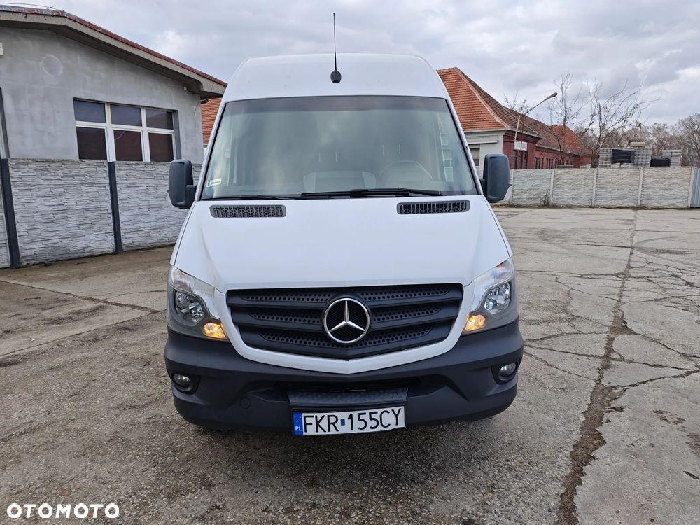 Mercedes-Benz Sprinter - 3