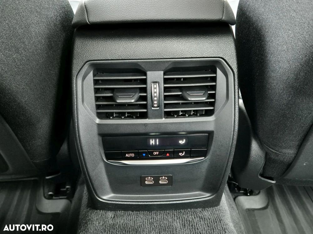 BMW Seria 3 320d xDrive AT MHEV - 12