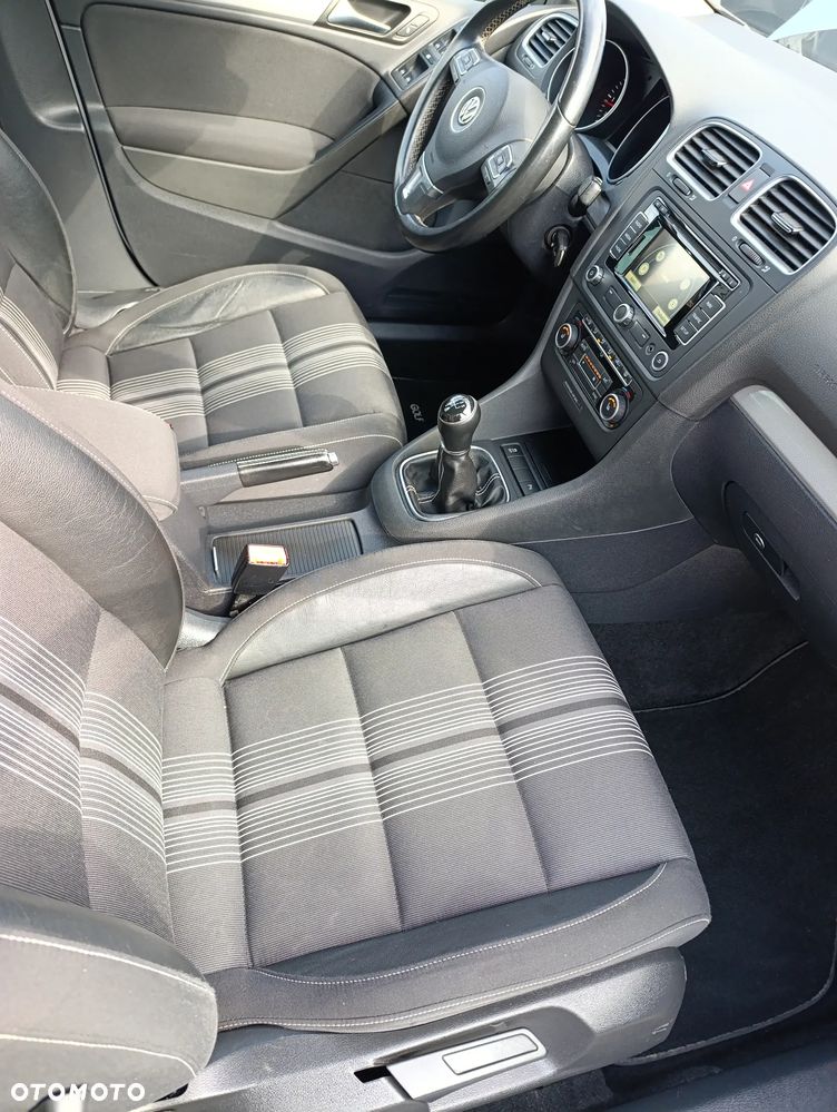 Volkswagen Golf 1.6 TDI DPF BlueMotion Technology MATCH - 3