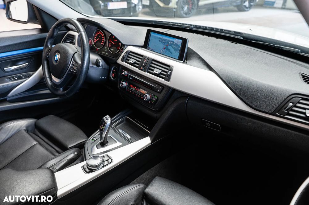BMW Seria 3 320d Sport-Aut. - 27