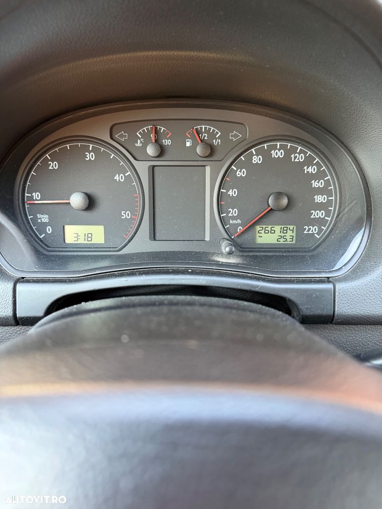 Volkswagen Polo 1.4 TDI Comfortline - 6