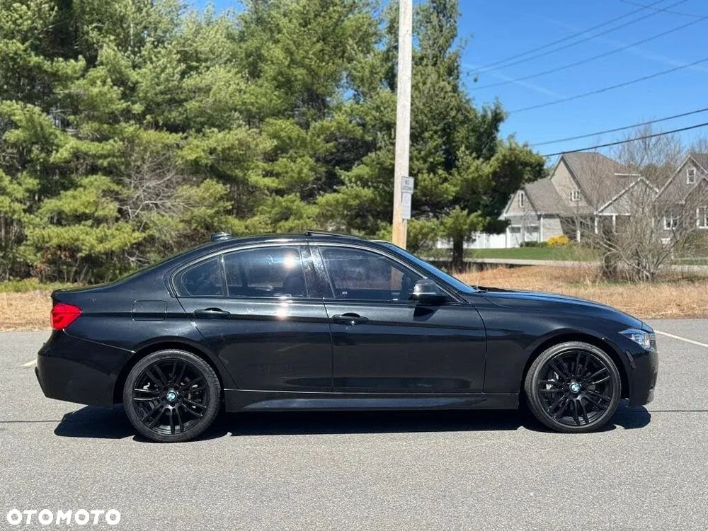 BMW Seria 3 330i M Sport - 6
