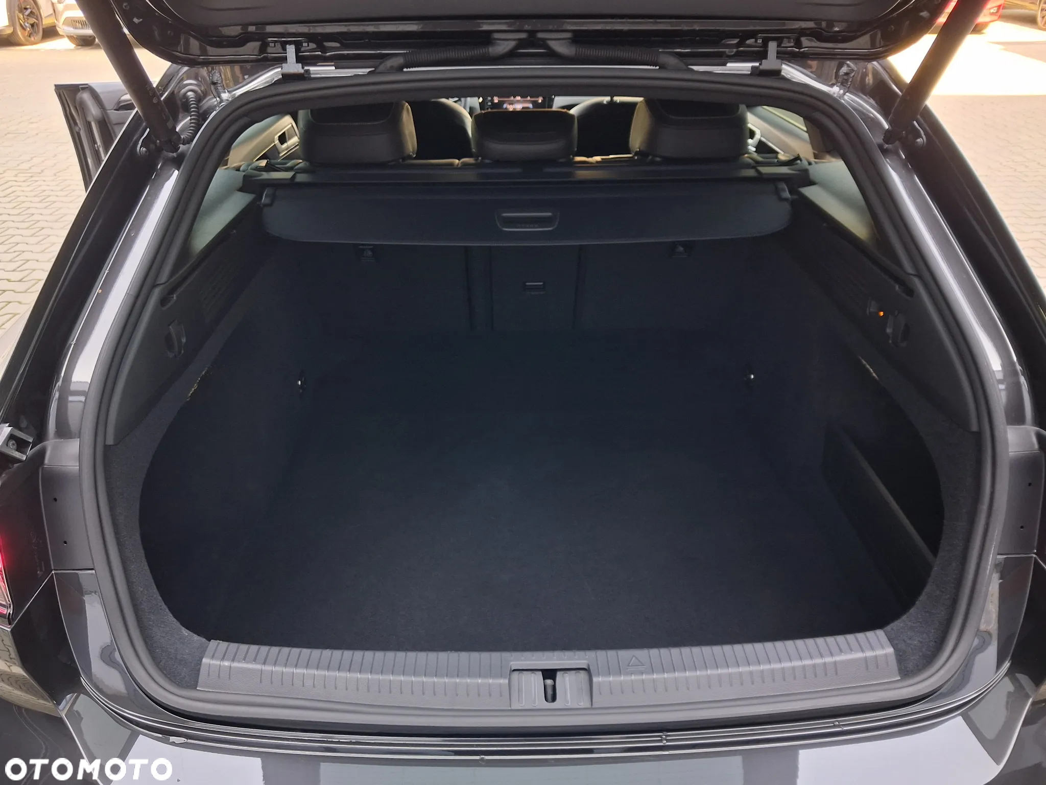 Volkswagen Arteon Shooting Brake 2.0 TDI SCR 4Motion DSG R-Line - 29