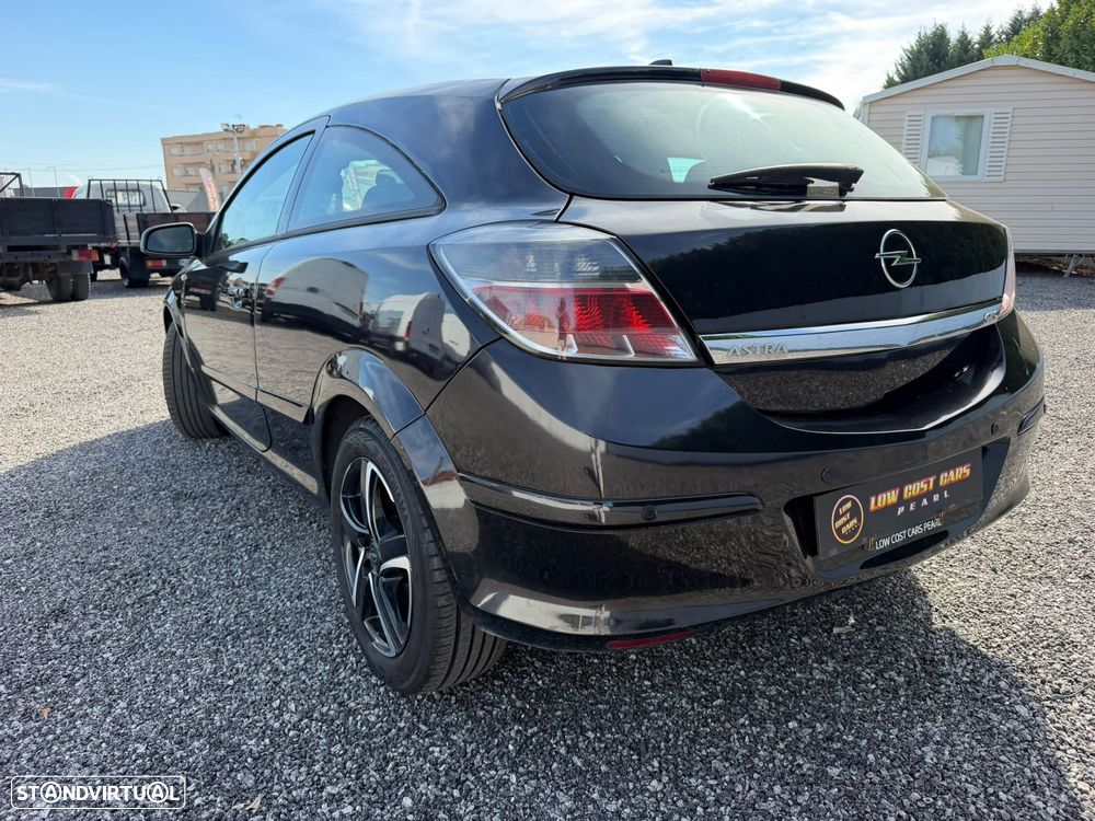 Opel Astra GTC 1.3 CDTi - 23