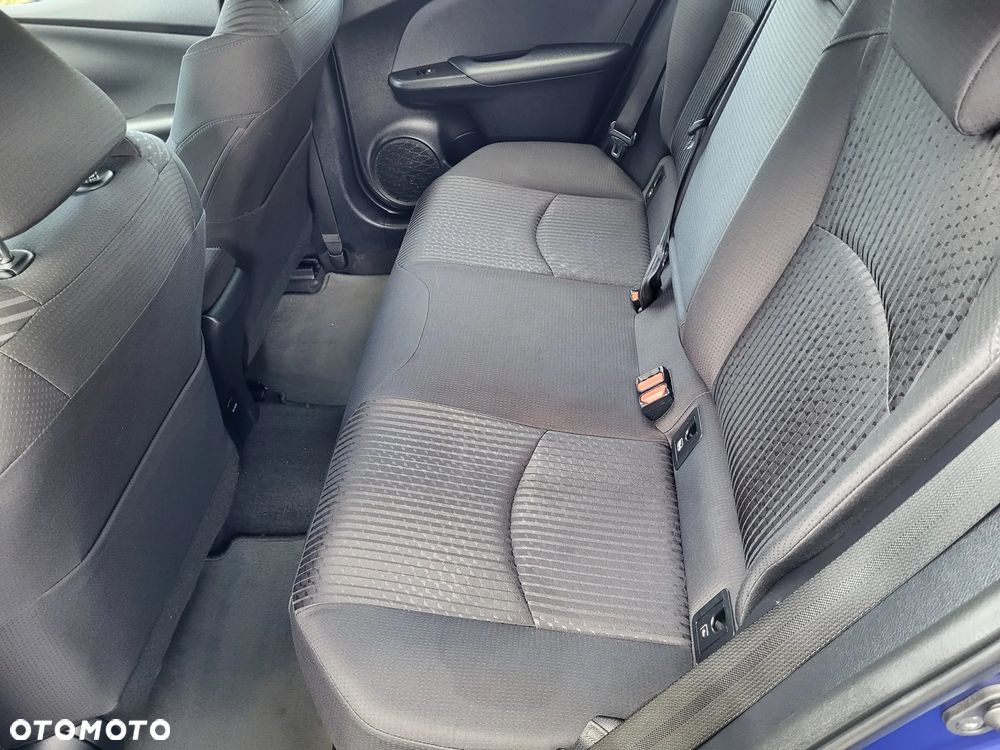 Toyota Prius Plug-in 1.8 Hybrid Executive - 12