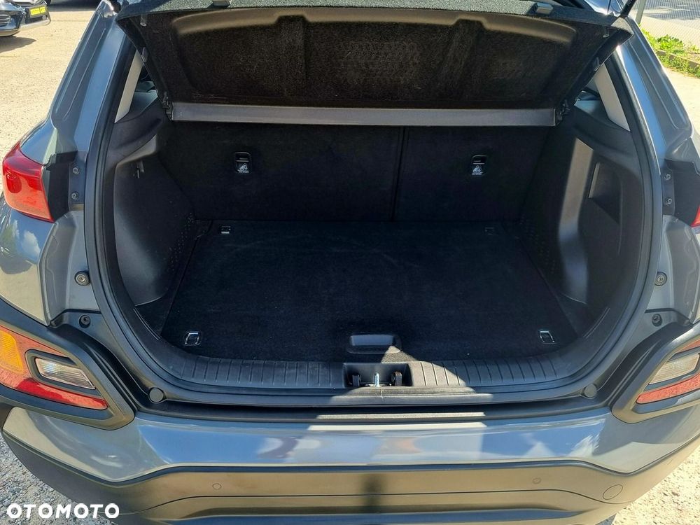 Hyundai Kona - 22