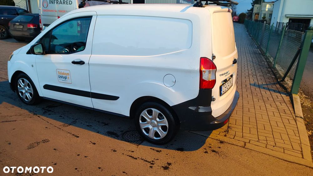 Ford Transit Courier - 5