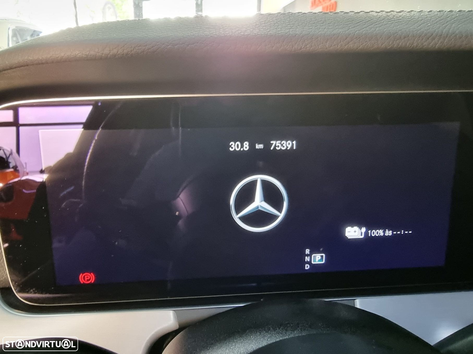 Mercedes-Benz E 300 de AMG Line - 18