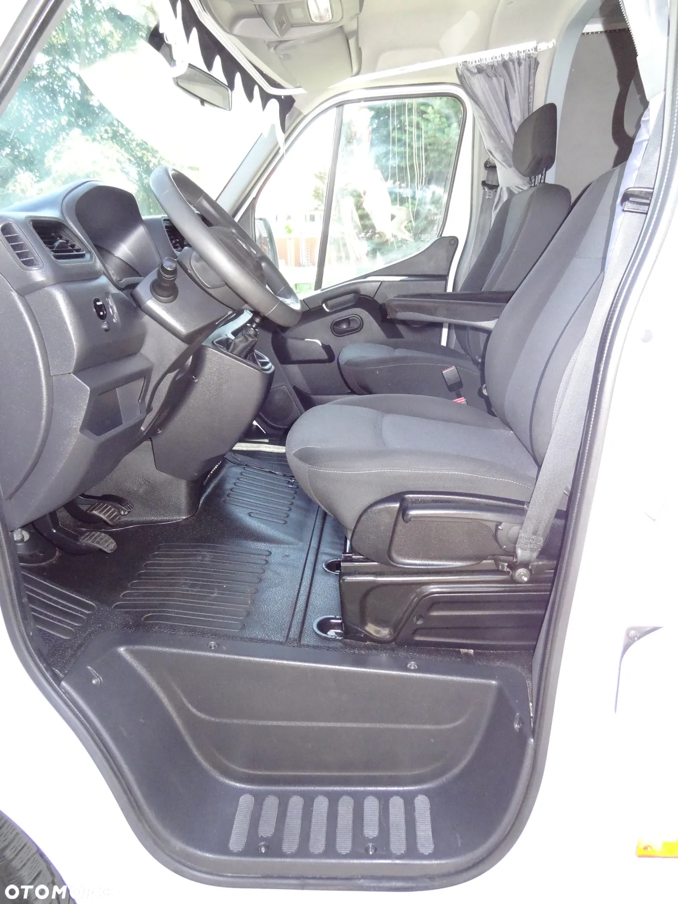 Renault Master Twin-cab - 4