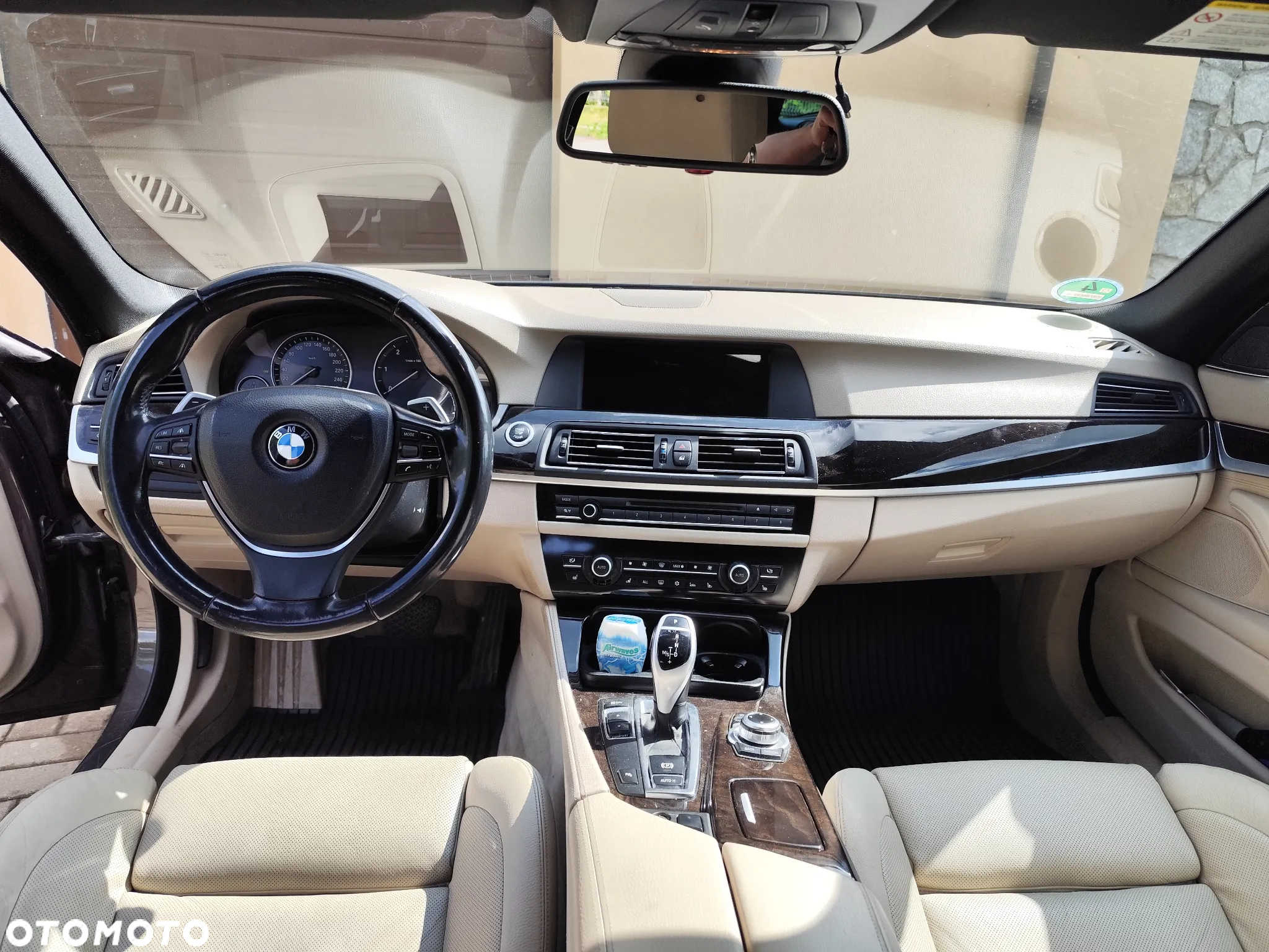 BMW Seria 5 530d Touring - 12