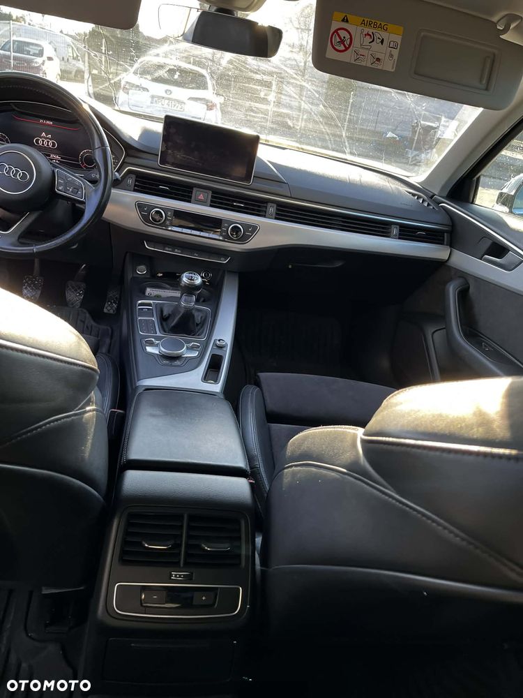 Audi A4 Limousine 2.0 TDI Design - 4