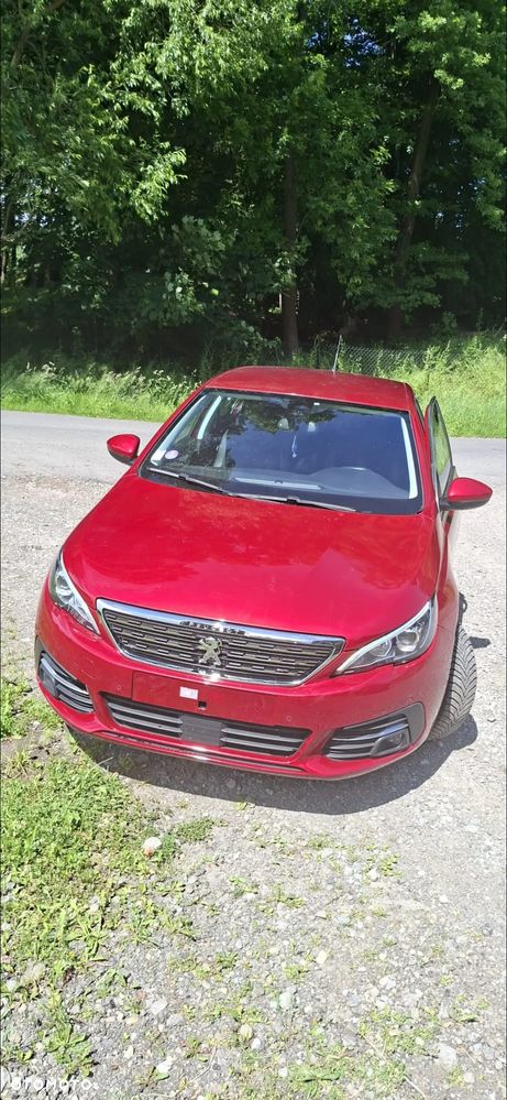 Peugeot 308 PureTech 130 GPF EAT8 Stop & Start Allure Business-Paket - 11