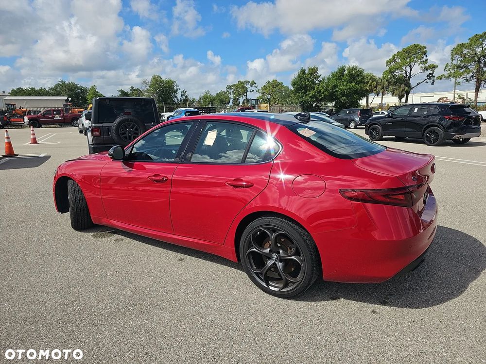 Alfa Romeo Giulia 2.0 Turbo TI Q4 - 5