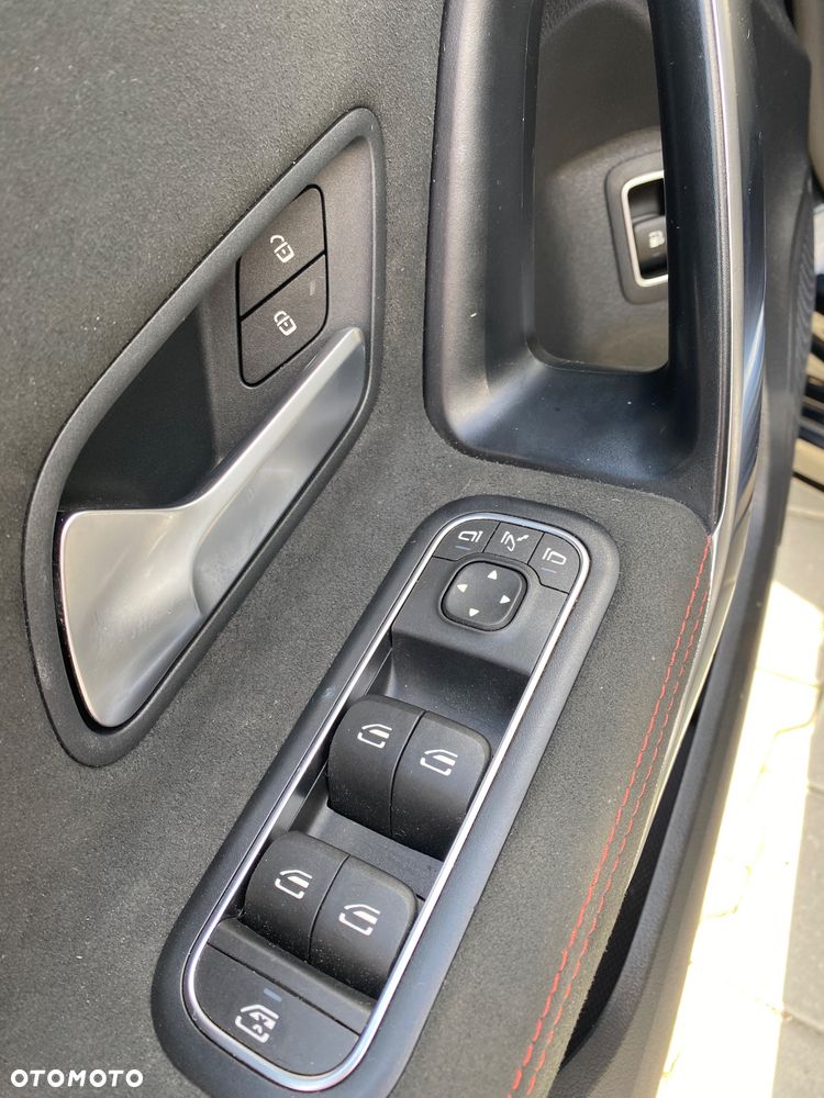 Mercedes-Benz Klasa A 250 e PHEV AMG Line 8G-DCT - 27