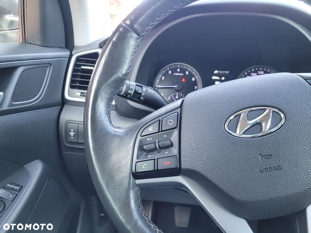 Hyundai Tucson 1.6 GDI BlueDrive Style 2WD - 21