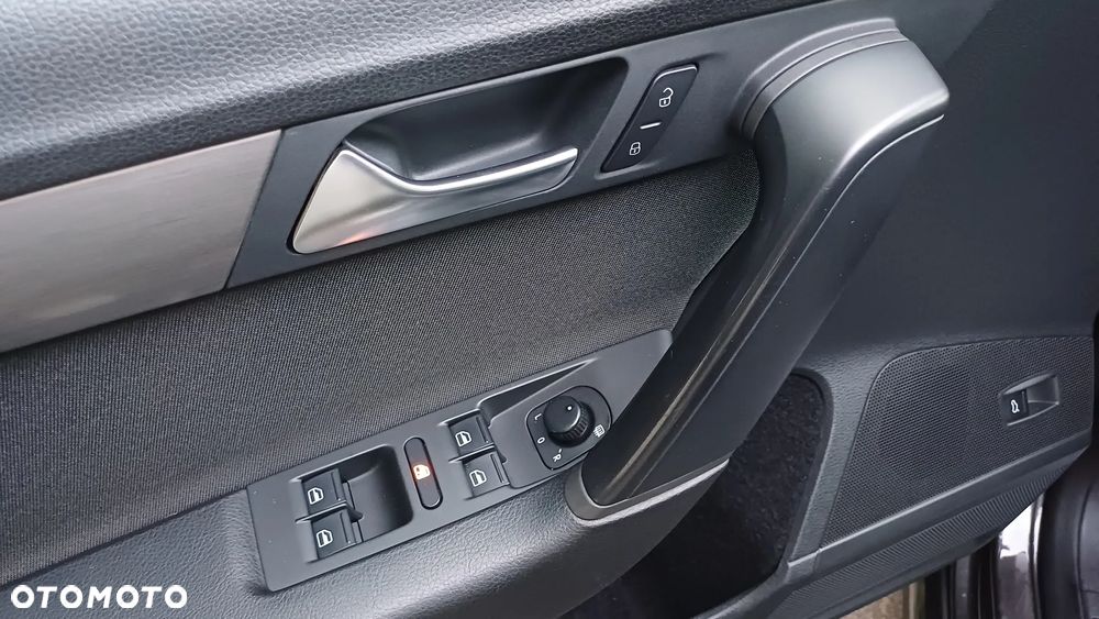 Volkswagen Passat - 7
