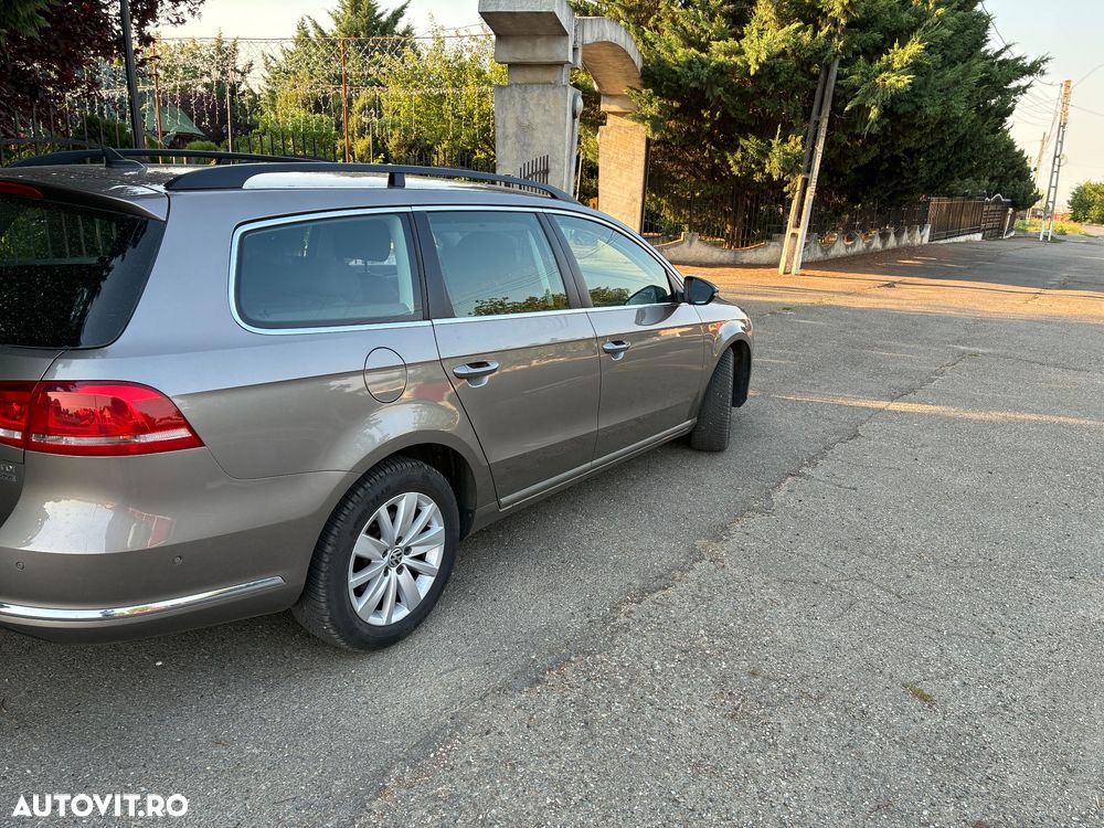 Volkswagen Passat 2.0 TDI BlueMotion Technology Comfortline - 3