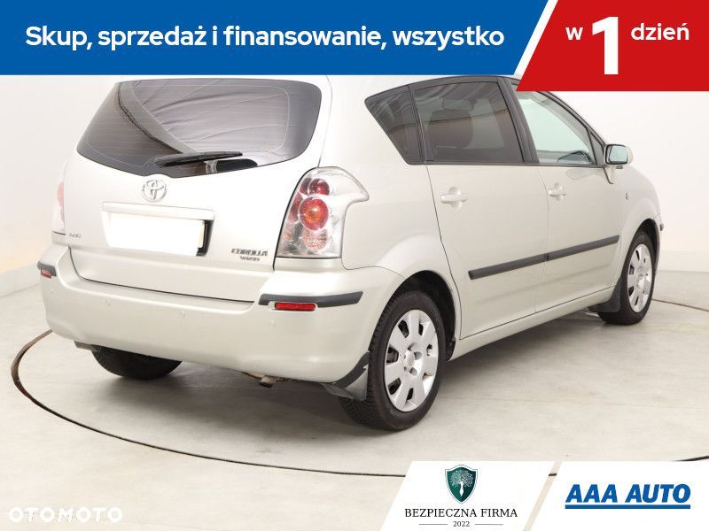 Toyota Corolla Verso - 7