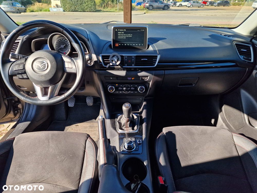 Mazda 3 1.5 D Skyenergy - 11