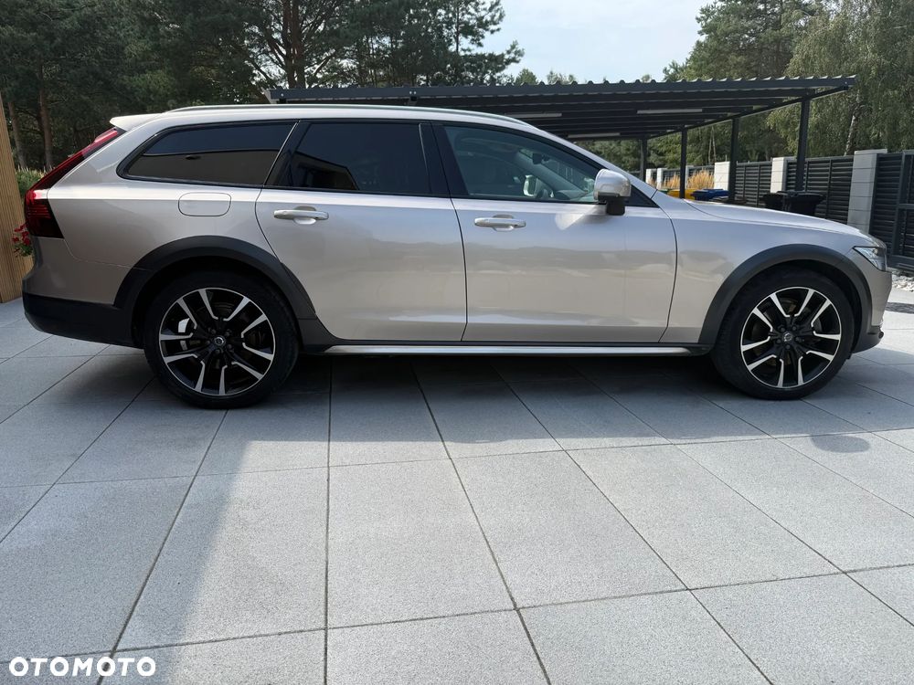 Volvo V90 B5 D AWD Ultimate Dark - 3