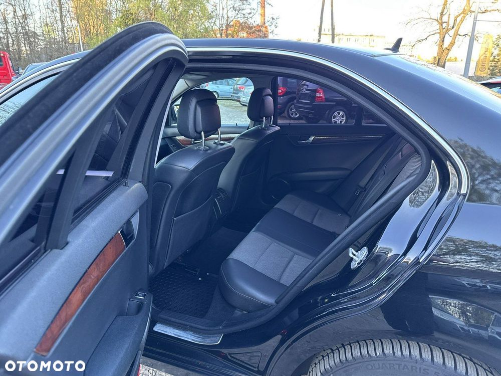 Mercedes-Benz Klasa C - 19