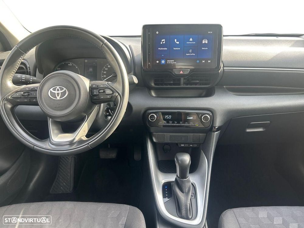 Toyota Yaris - 12