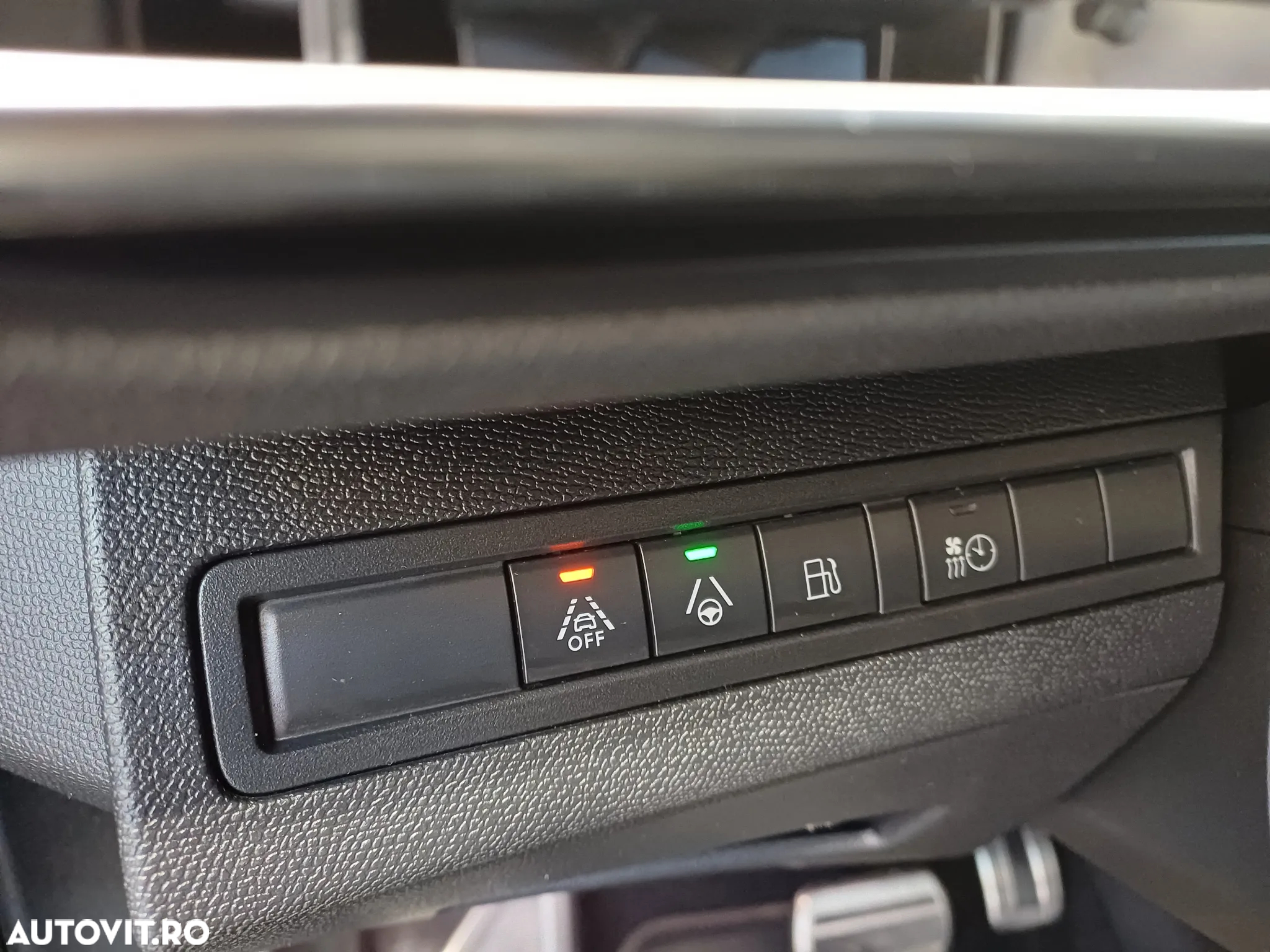 Peugeot 3008 PHEV 180 EAT8 Allure Pack - 11