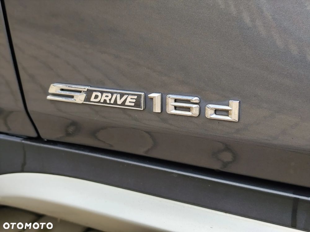 BMW X1 sDrive16d xLine - 26