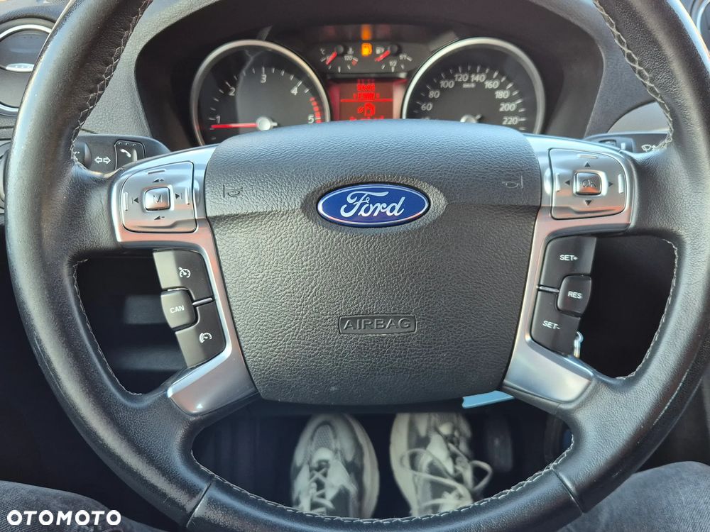 Ford Galaxy 2.0 TDCi DPF Ghia - 6