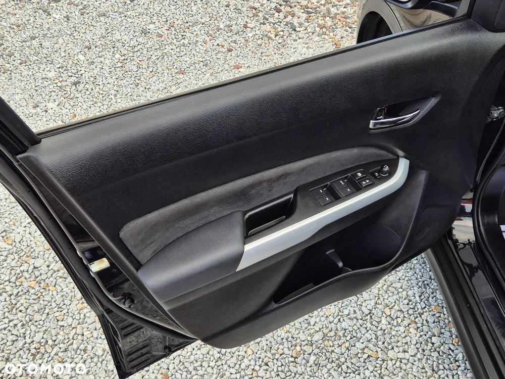 Suzuki Vitara 1.4 Boosterjet Allgrip Comfort+ - 25